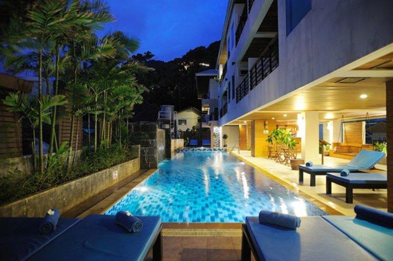 Baramee Resortel Patong Exterior photo